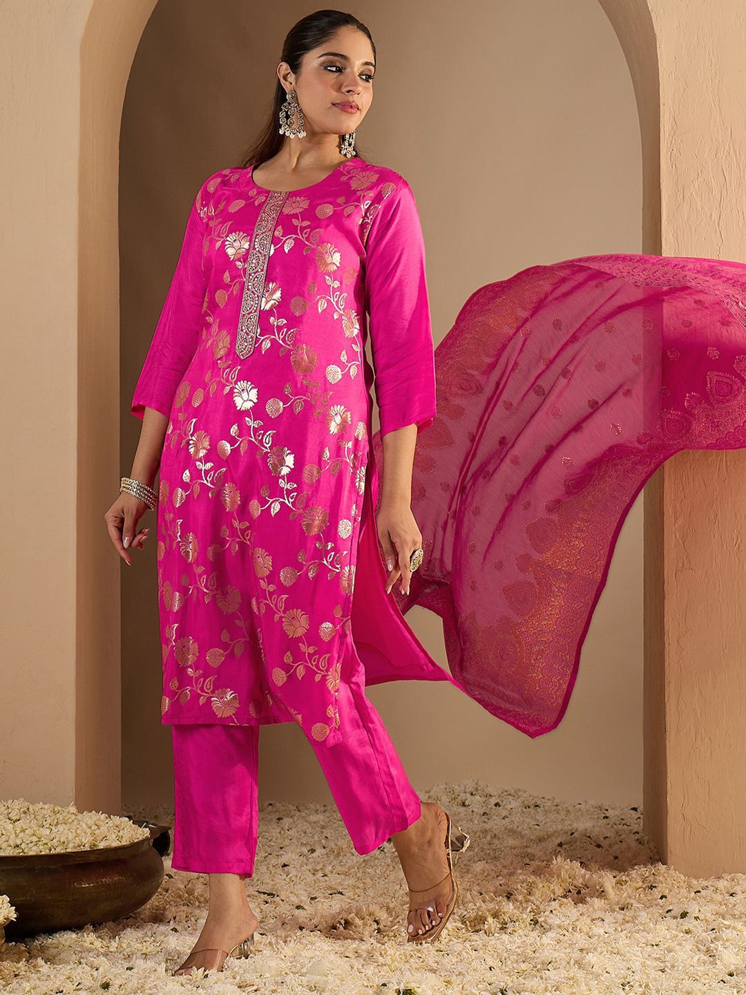 Dhiyona IE Floral Printed Straight Kurta With Trousers & Dupatta