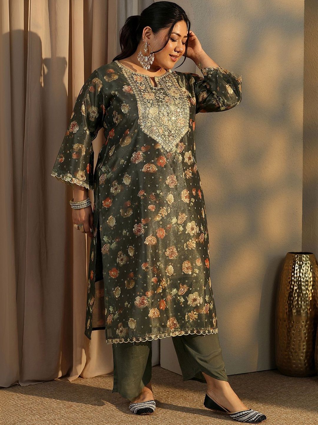 Dhiyona Women's Plus Size Floral Printed Kurta with Trousers & With Dupatta
