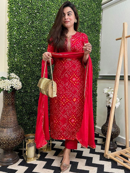 Dhiyona KL Women Bandhani Printed Regular Gotta Patti Kurta with Trousers & With Dupatta