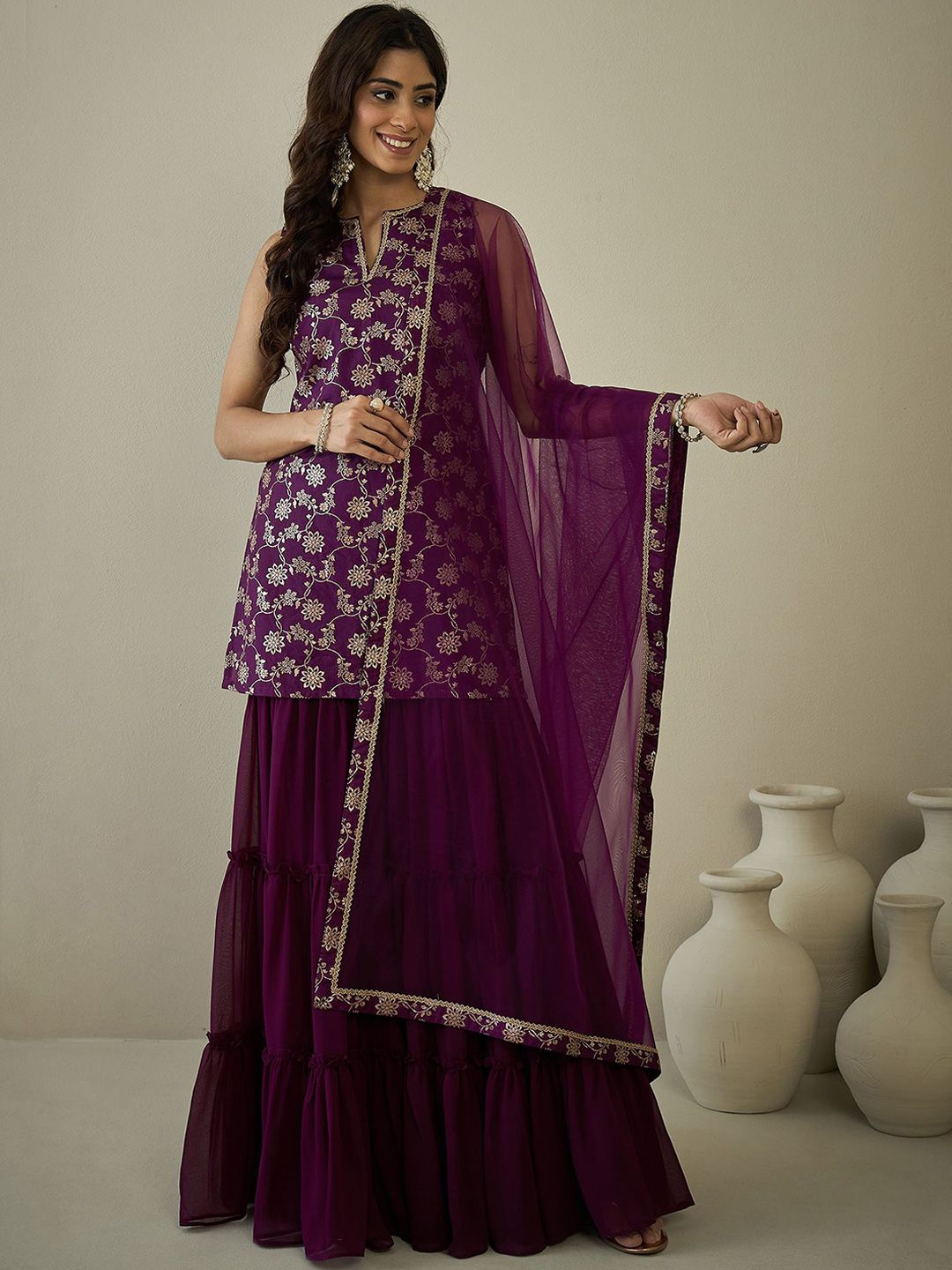 Dhiyona IN Women Floral Regular Kurta with Sharara & With Dupatta