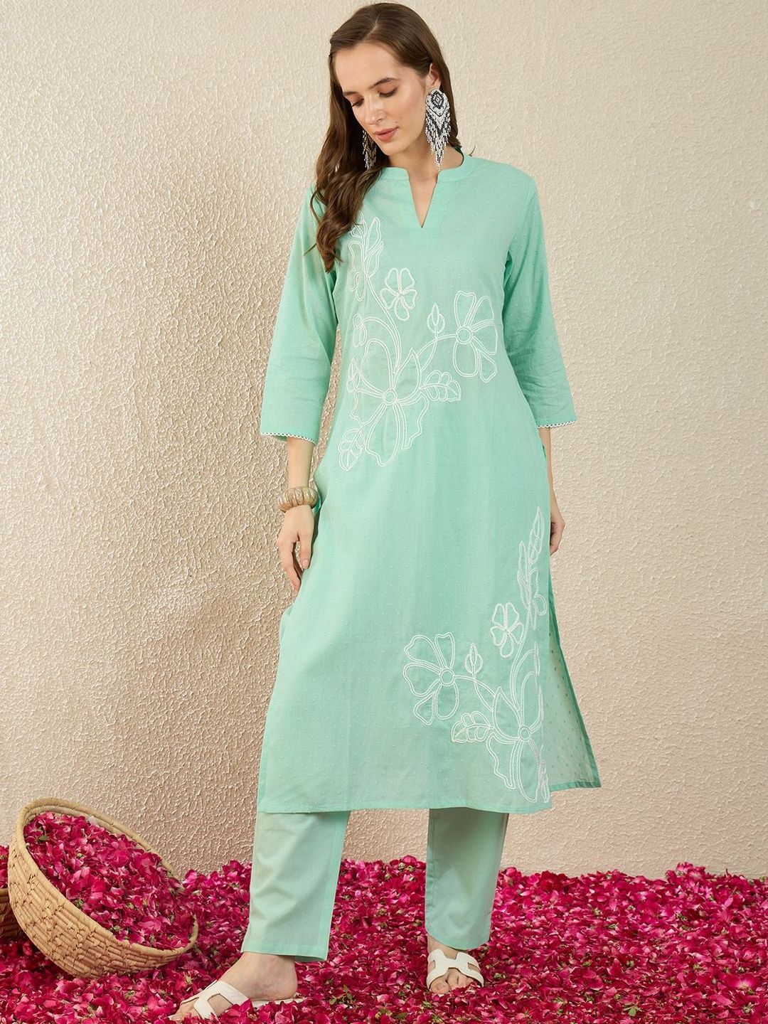 Dhiyona IE Embroidered Mandarin Collar Three-Quarter Sleeves Pure Cotton Tunic And Trousers